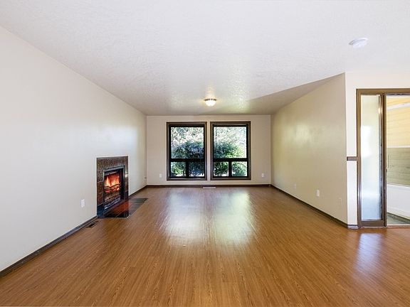 5th image of 1457 NE Kathryn St