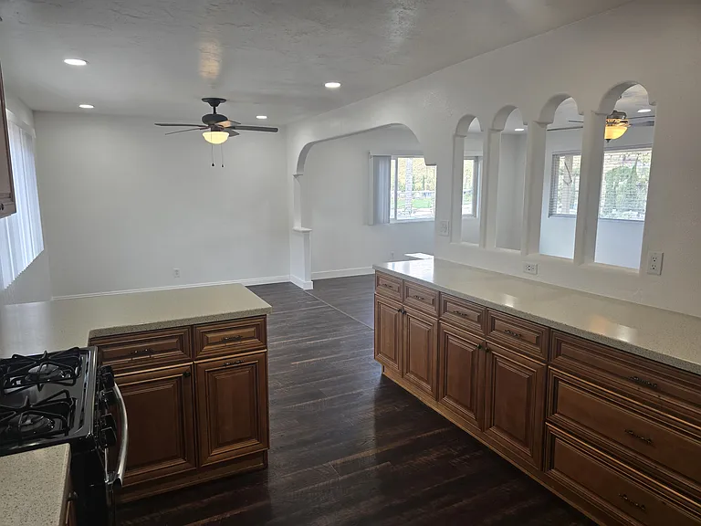 1221 Topper Ln — Photo 21