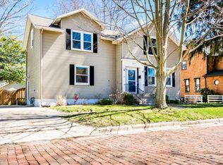 1311 Forres Ave, Saint Joseph, MI 49085