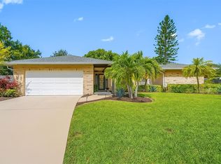 48 Hillside Ct, Palm Harbor, FL 34683