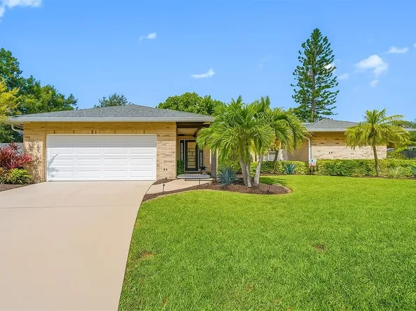 48 Hillside Ct, Palm Harbor, FL 34683