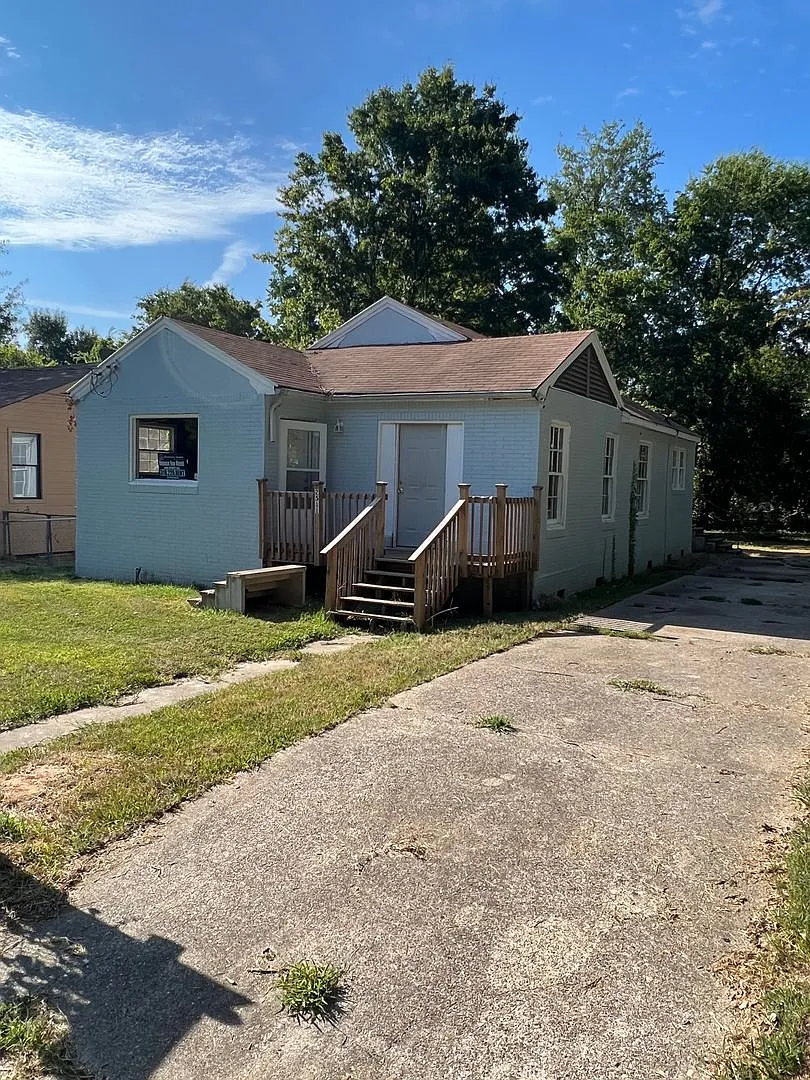 2511 Quinton St — Photo 2