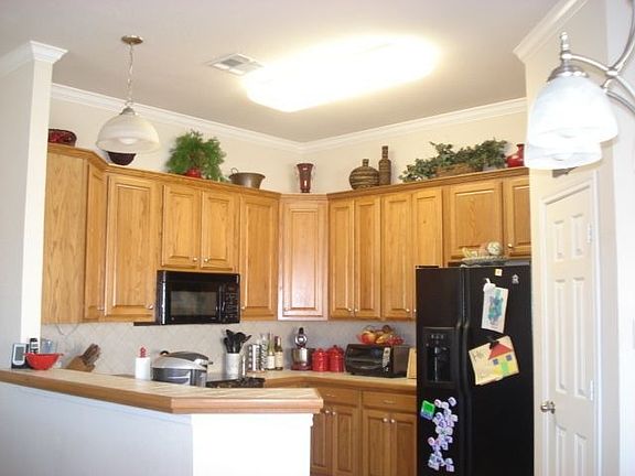 3rd image of 2808 Whistler Dr