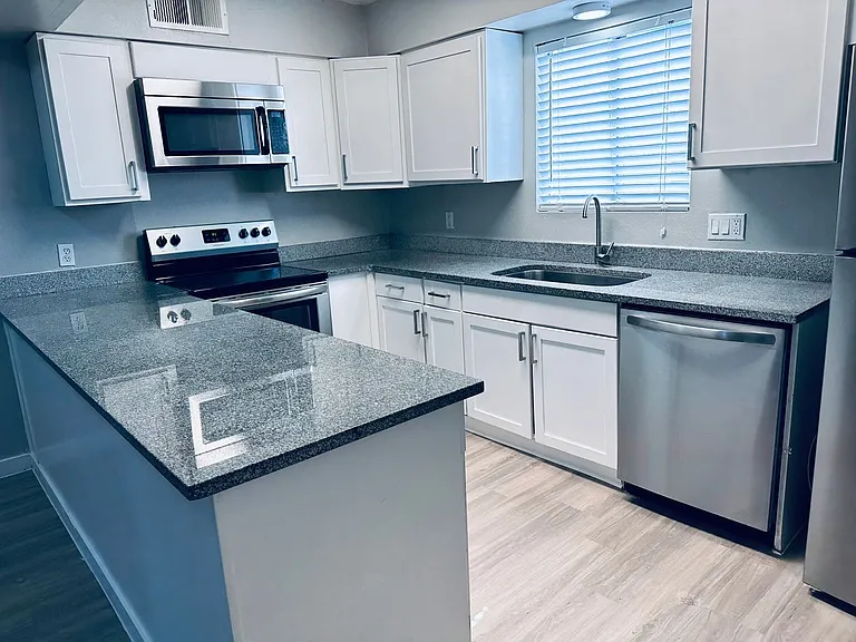 Station 19 Apartments — Photo 9