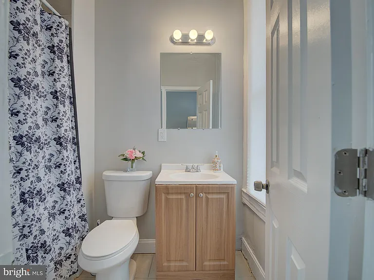 2621 E Oliver St — Photo 19