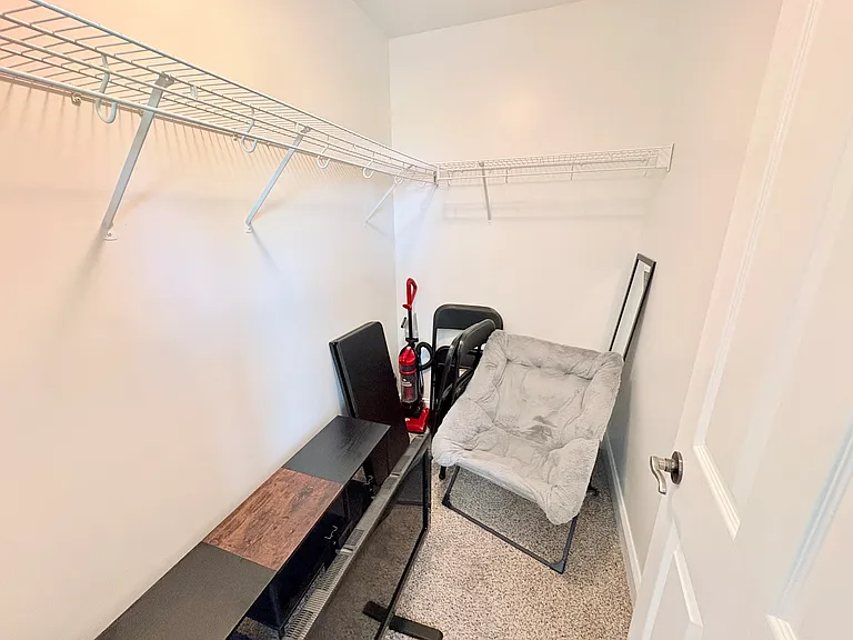 203 Kelly Rd #904 — Photo 31