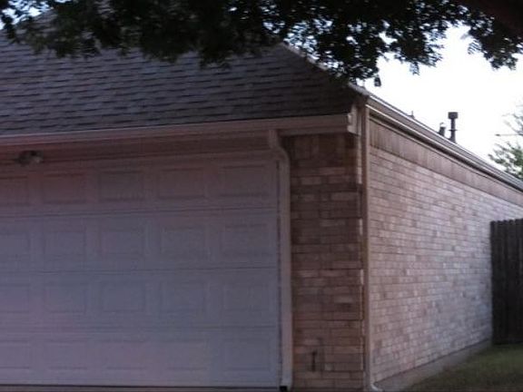 3rd image of 717 Ashbrook Dr
