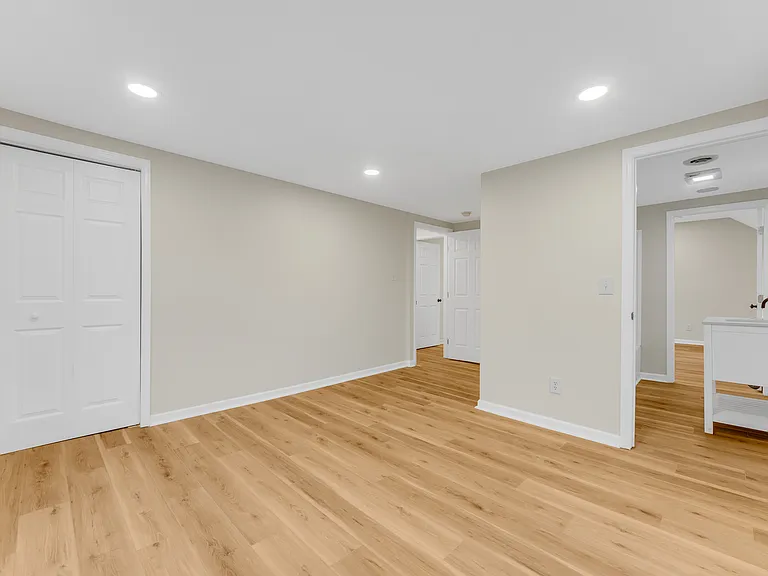 1251 Richwood Ave — Photo 7