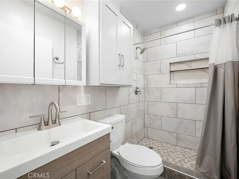 614 N 4th St — Photo 11