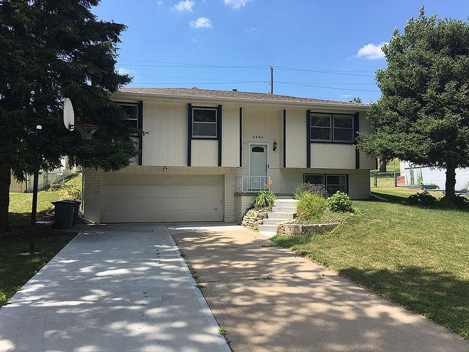 1st image of 2606 N 143rd St