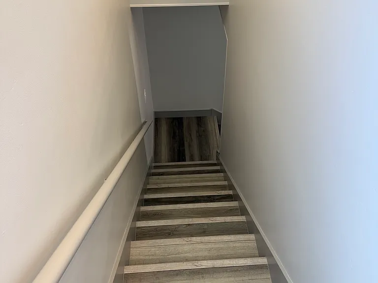 801 Vale View Dr #B — Photo 4