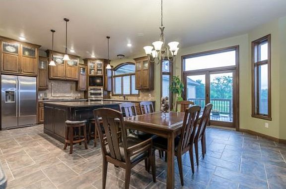 5th image of 2140 Trellis Dr