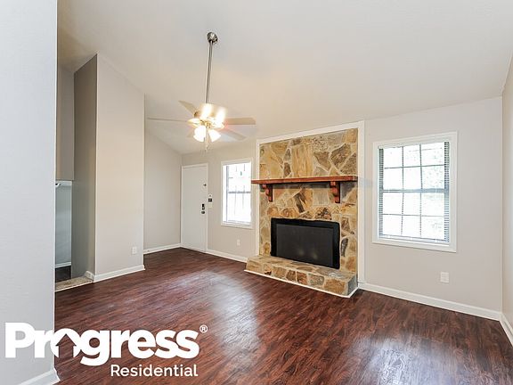5th image of 3311 Summer Wood Cir