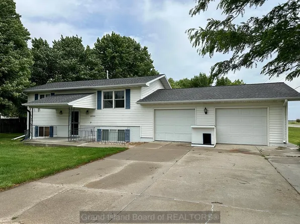 4006 Roth Rd, Grand Island, NE 68803