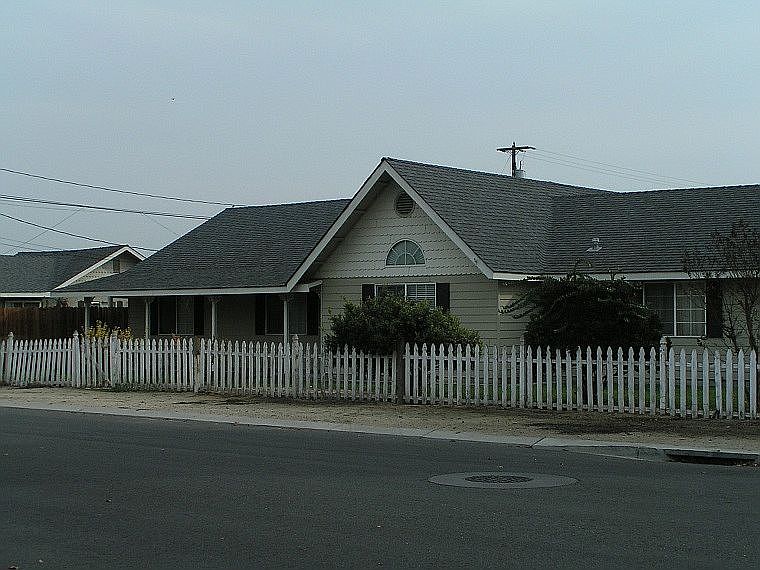 5550 8th St, Keyes CA Front 