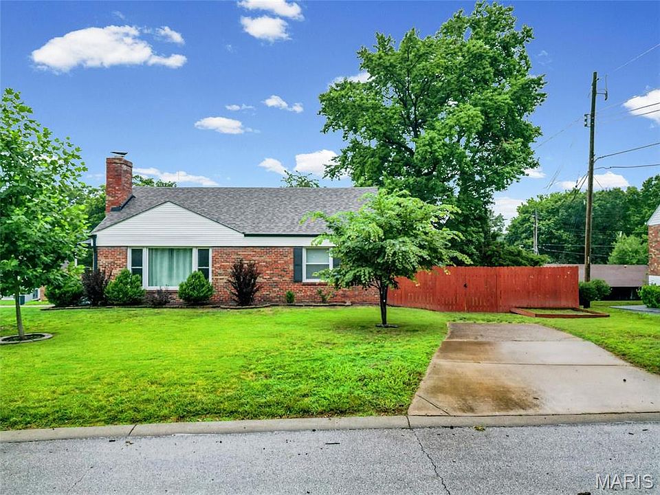 1st image of 7045 Deerpath Dr