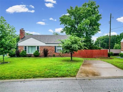 7045 Deerpath Dr, Saint Louis, MO, 63123