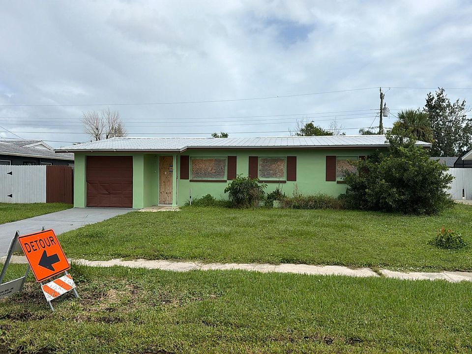 1st image of 830 1st St