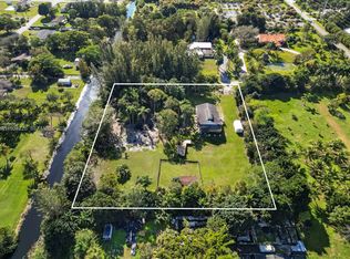 18901 SW 59th St, Southwest Ranches, FL 33332