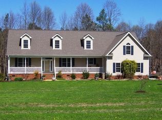 6670 Ark Rd, Gloucester, VA 23061