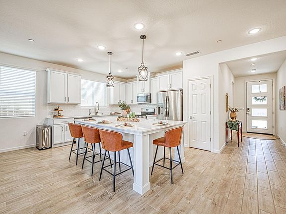 5th image of 1523 Bloom Ln