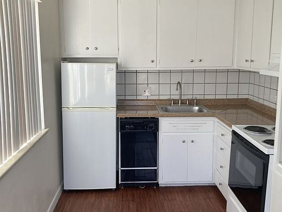 5th image of 2155 S Josephine St APT 207