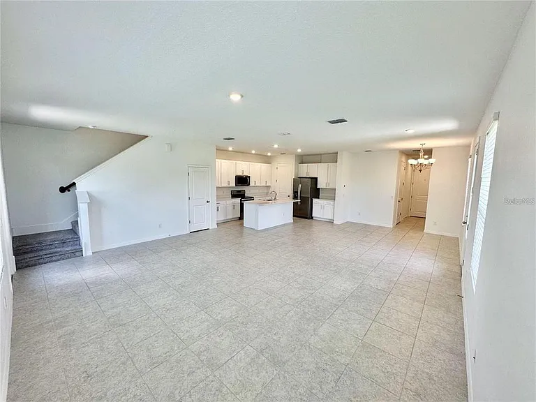 1707 Sanibel Dr — Photo 4