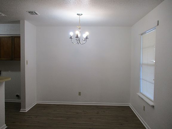 3rd image of 3613 Crestbrook Ct #11392806