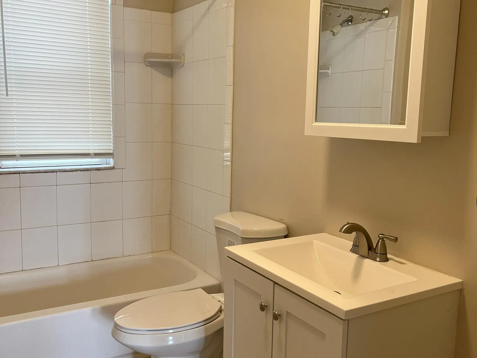 2 bed, 1250 sqft, $2,000 — Photo 4