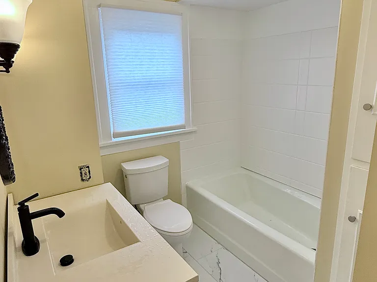 284 Castle Blvd — Photo 8