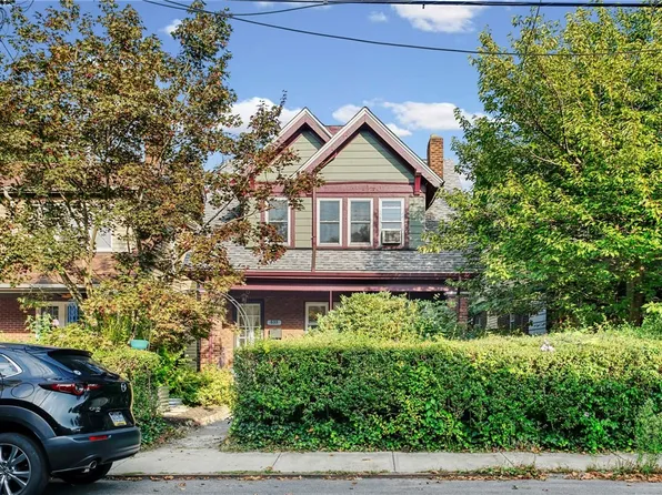 533 Peebles St, Pittsburgh, PA 15221