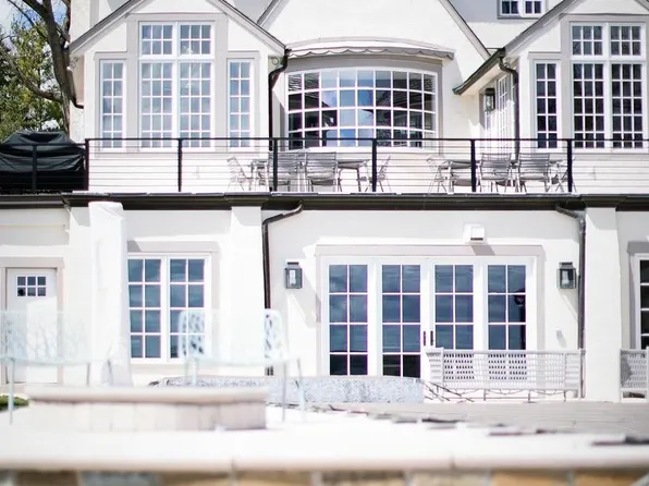 569 North Lakeshore DRIVE, Fontana, WI 53125