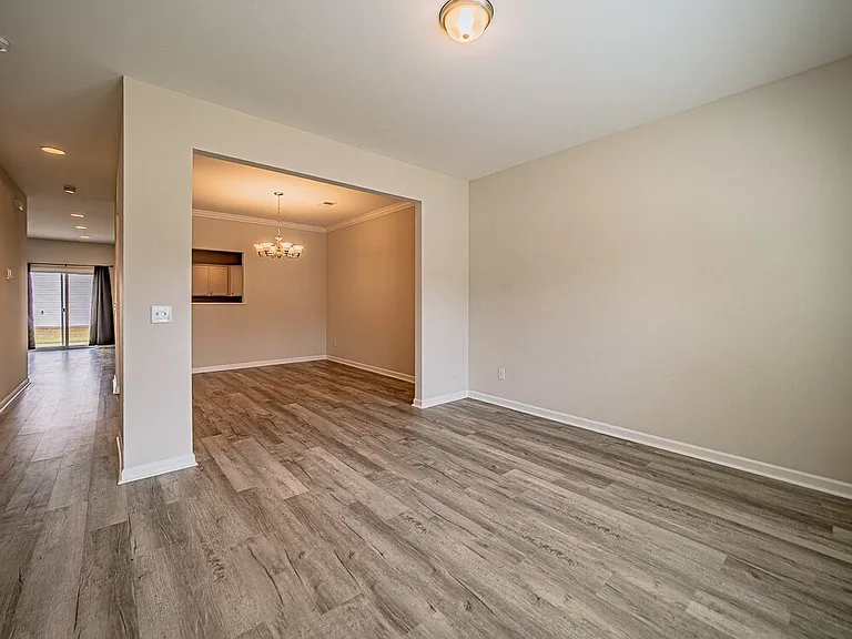 1545 Sawtooth Dr — Photo 8