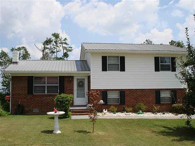 1st image of 3521 Crawford Dr SE