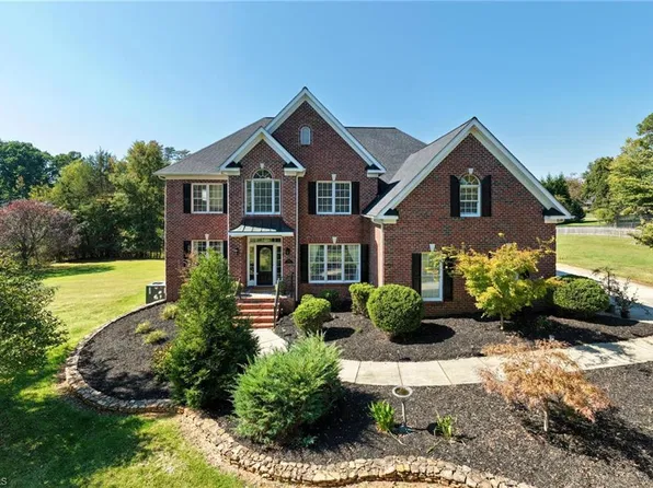 7507 Lashley Ct, Greensboro, NC 27455