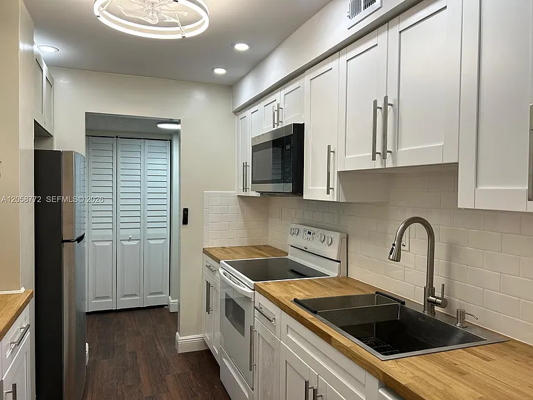 3821 Environ Blvd #505 — Photo 15