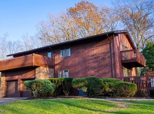 662 Montgomery Rd, Hillsborough, NJ 08844