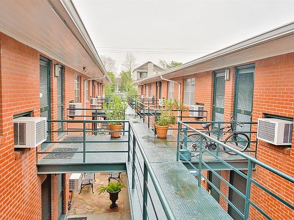 2nd image of 2211 W Alabama St #27