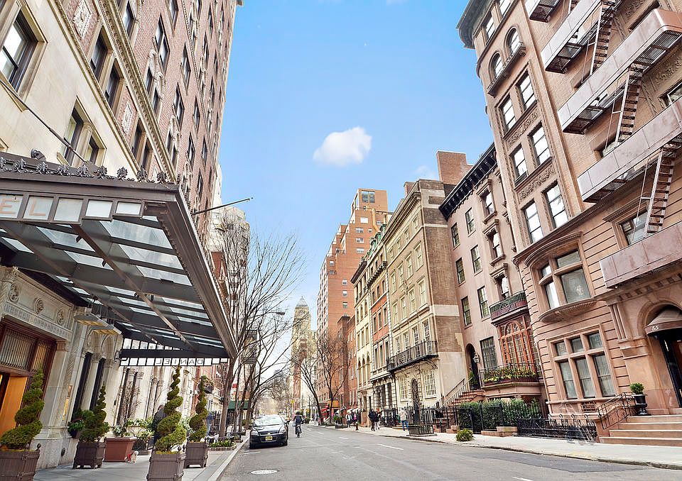 1st image of 55 E 65th St