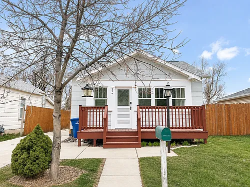 534 Park St Photo 1