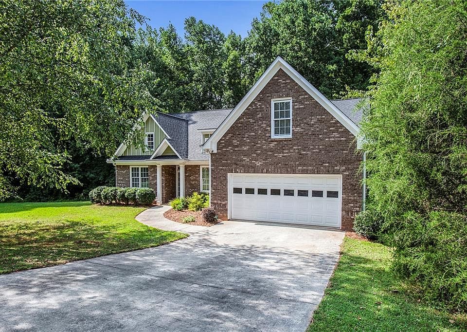 1st image of 2115 Willow Chase Ct