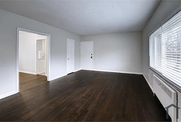 1 bed, 850 sqft, $1,291 — Photo 3