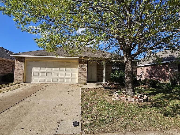 4305 Grassmere Rd — Photo 3