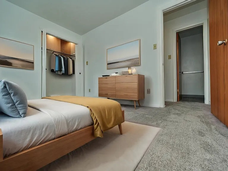 Slate Creek Apartments & Townhomes — Photo 7