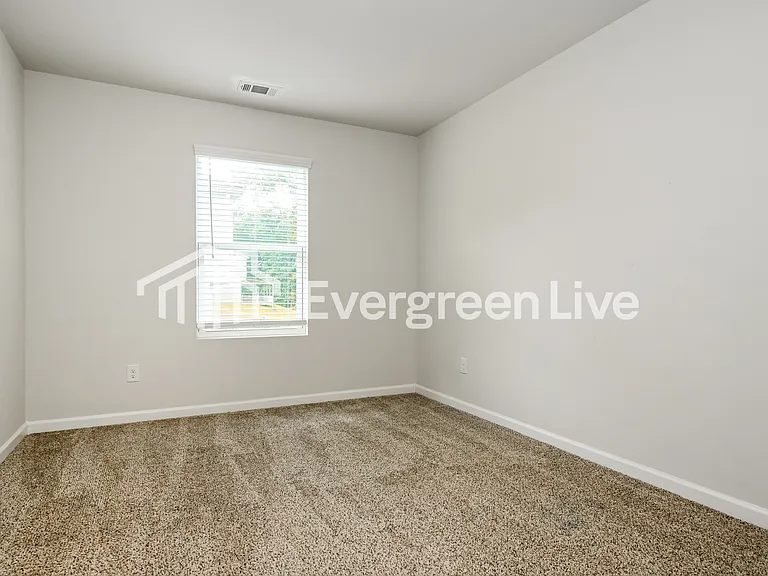 621 Stevens Pl — Photo 13