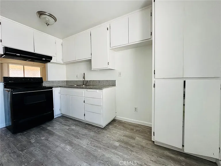 13602 Penn St #5 — Photo 7