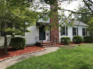 5 Commodore Dr, Belleville, IL 62223