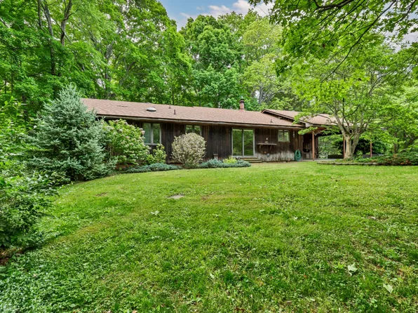 900 Gravel Ln, Adams, TN 37010