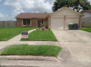 310 Vanessa Ln, Victoria, TX 77901