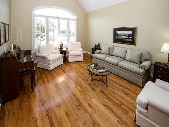 3rd image of 1755 Woodberry Run Dr